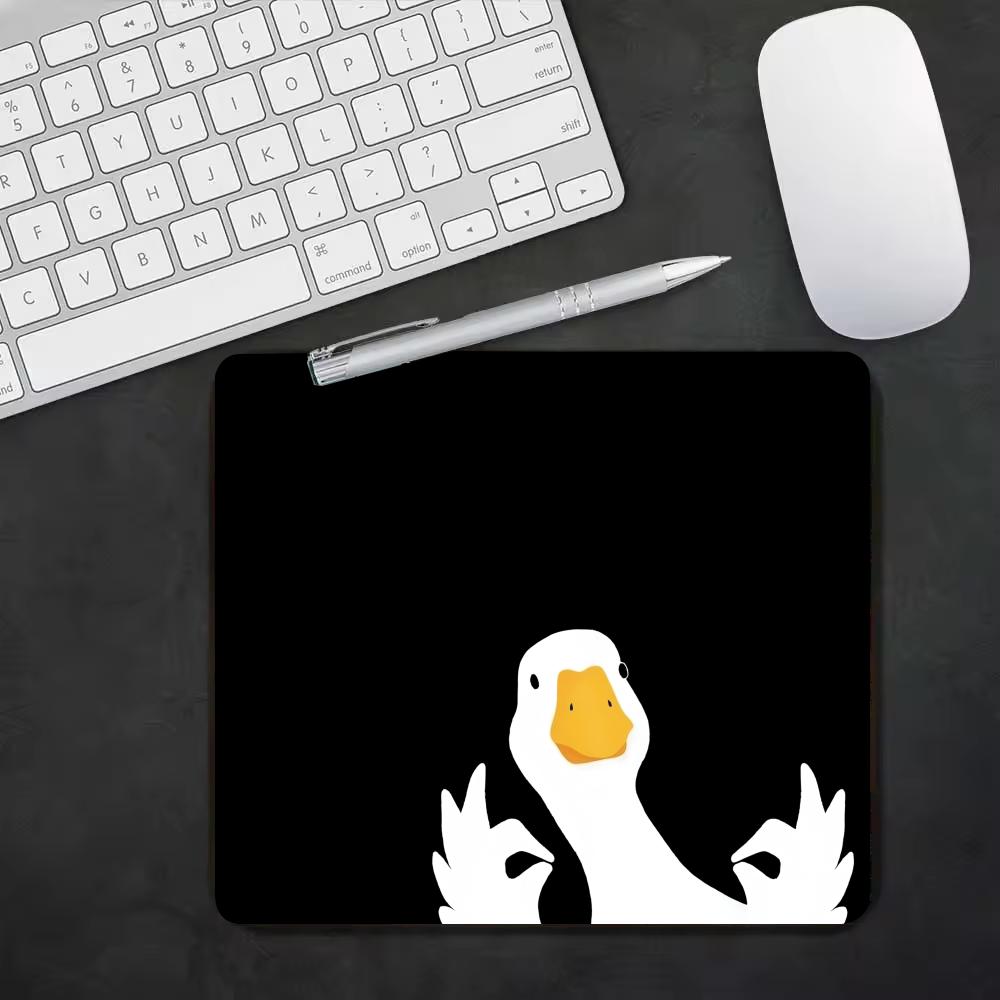 Cute White Goose  Pattern Smal - đánh giá và giá Desk Setup White